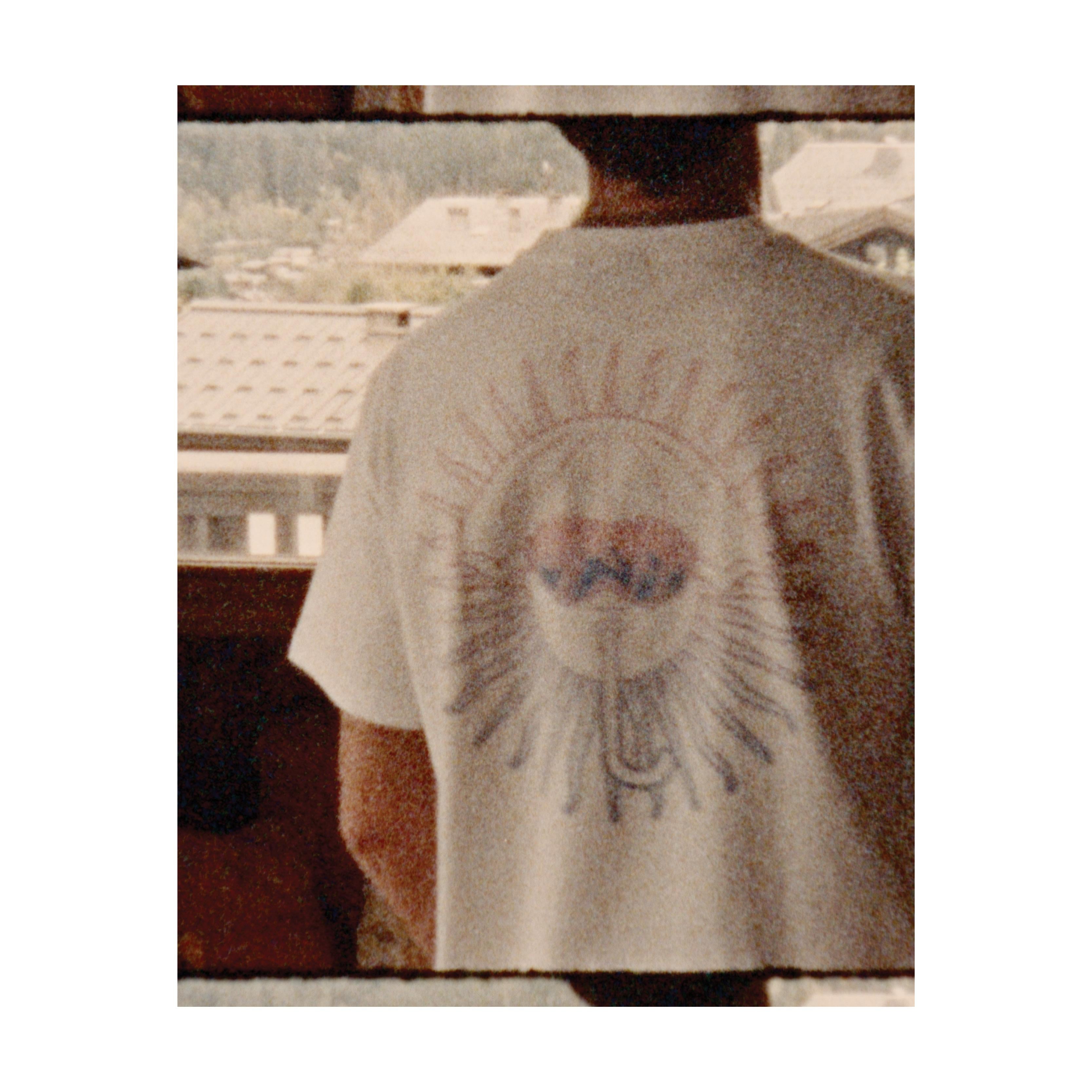 MASK TEE WHITE_21636.jpg