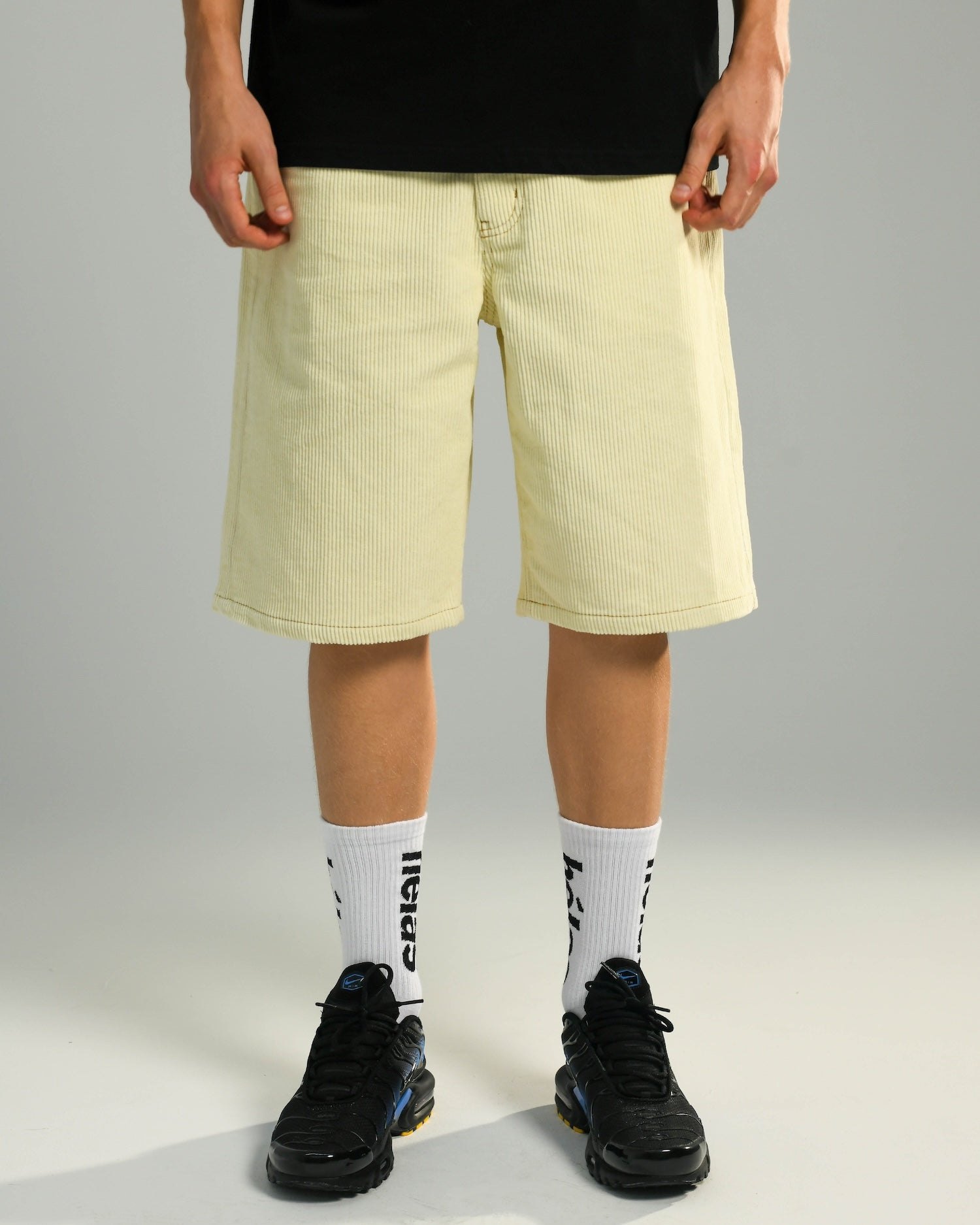 COURONNE CORDUROY SHORTS OFF WHITE