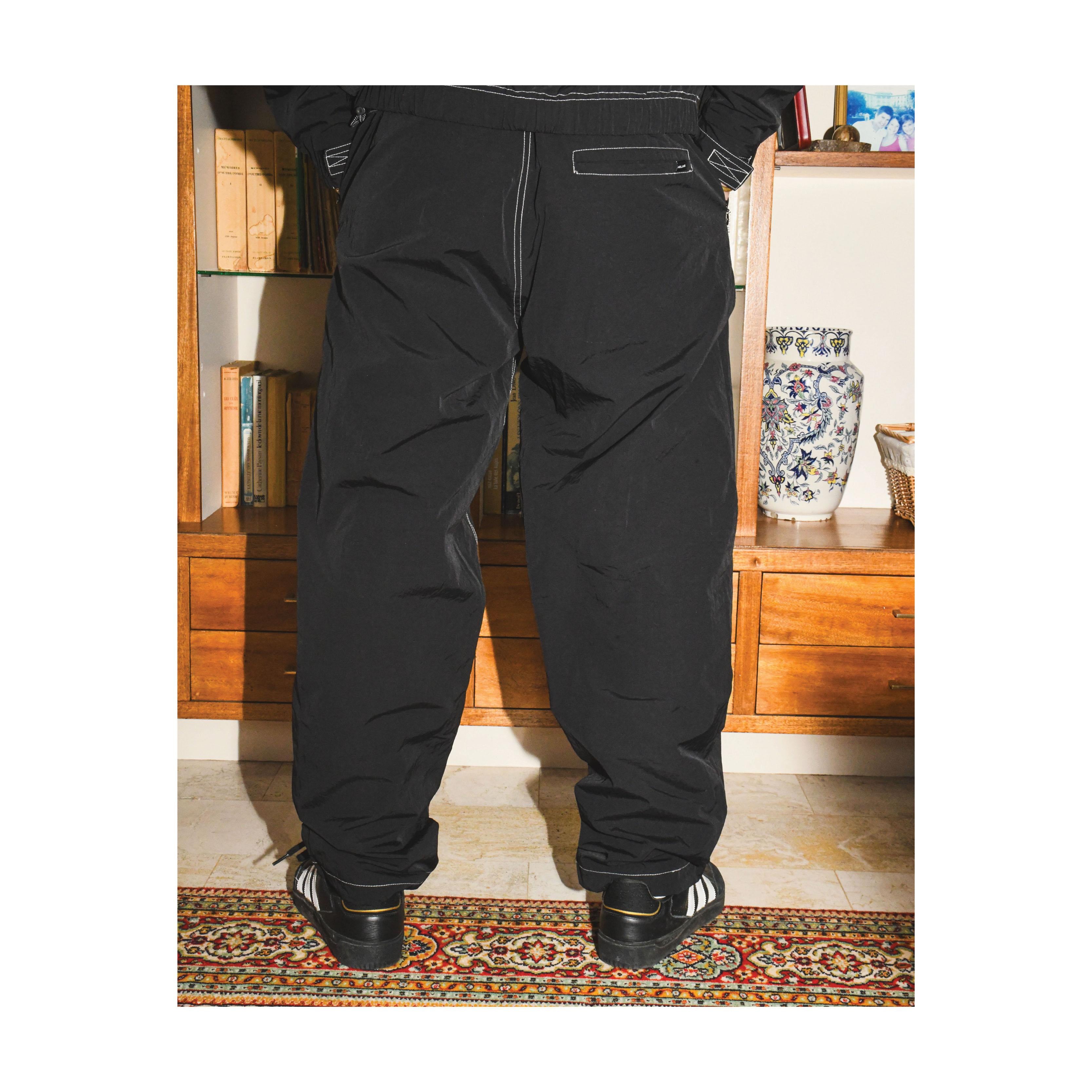 SEAMS TRACKSUIT PANT BLACK_21544.jpg