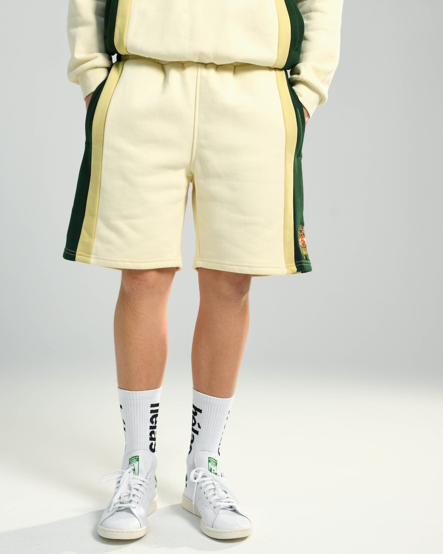 COURONNE SWEAT SHORTS LIGHT BEIGE