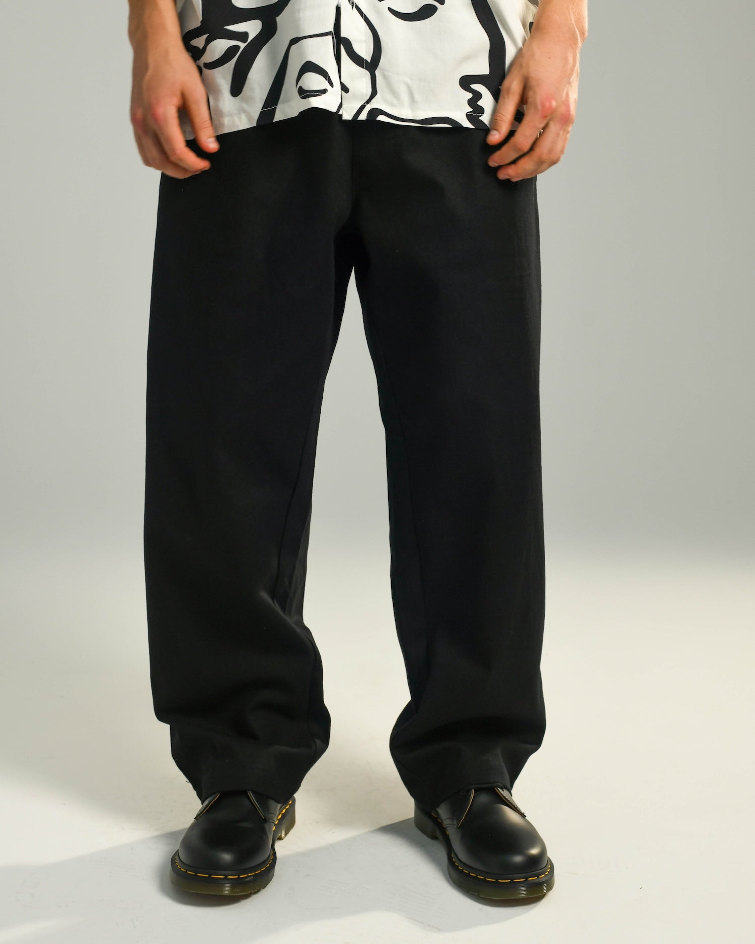 SURFER PANTS BLACK